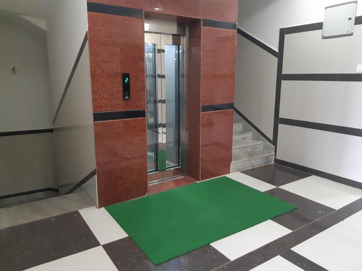 סריקאלהסטי Devansh Bhanu Residency Dbr מראה חיצוני תמונה