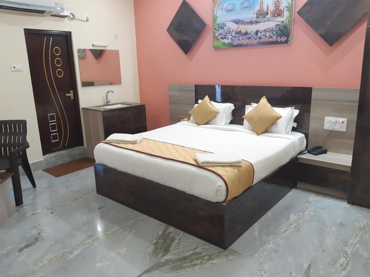 סריקאלהסטי Devansh Bhanu Residency Dbr מראה חיצוני תמונה